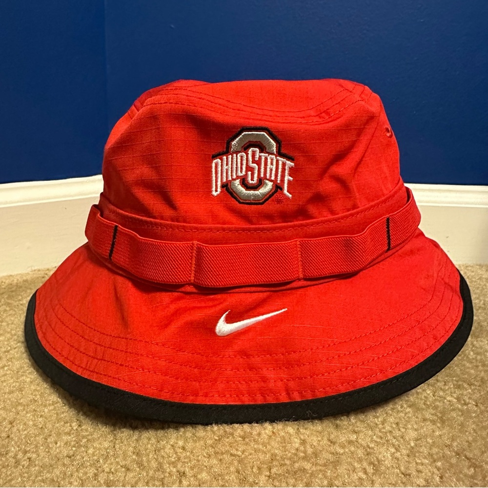 Ohio State Buckeyes Nike 2024/25 On-Field Apex Performance Boonie Bucket Hat Med